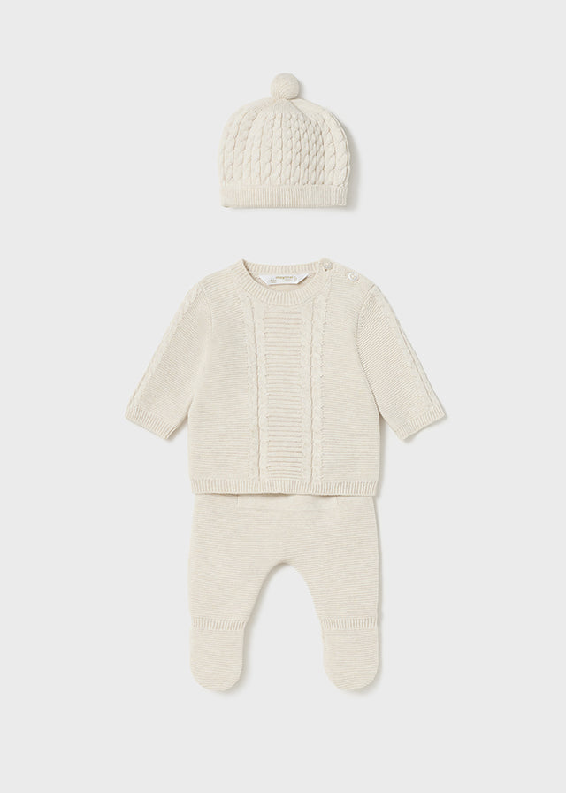 || Mayoral || Newborn set met mutsje