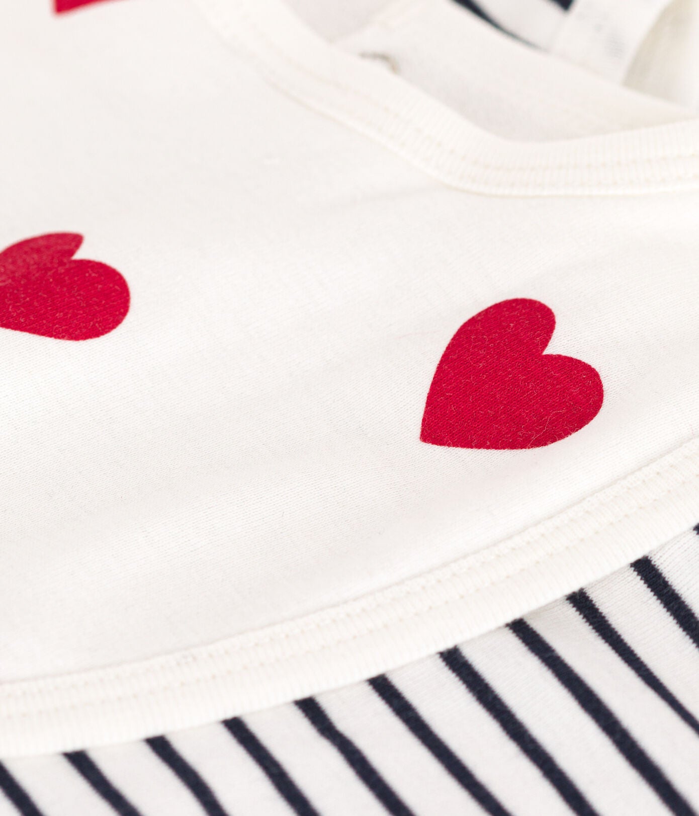 || Petit Bateau || Basis set van 2 katoenen slabbetjes - Hart & Streep