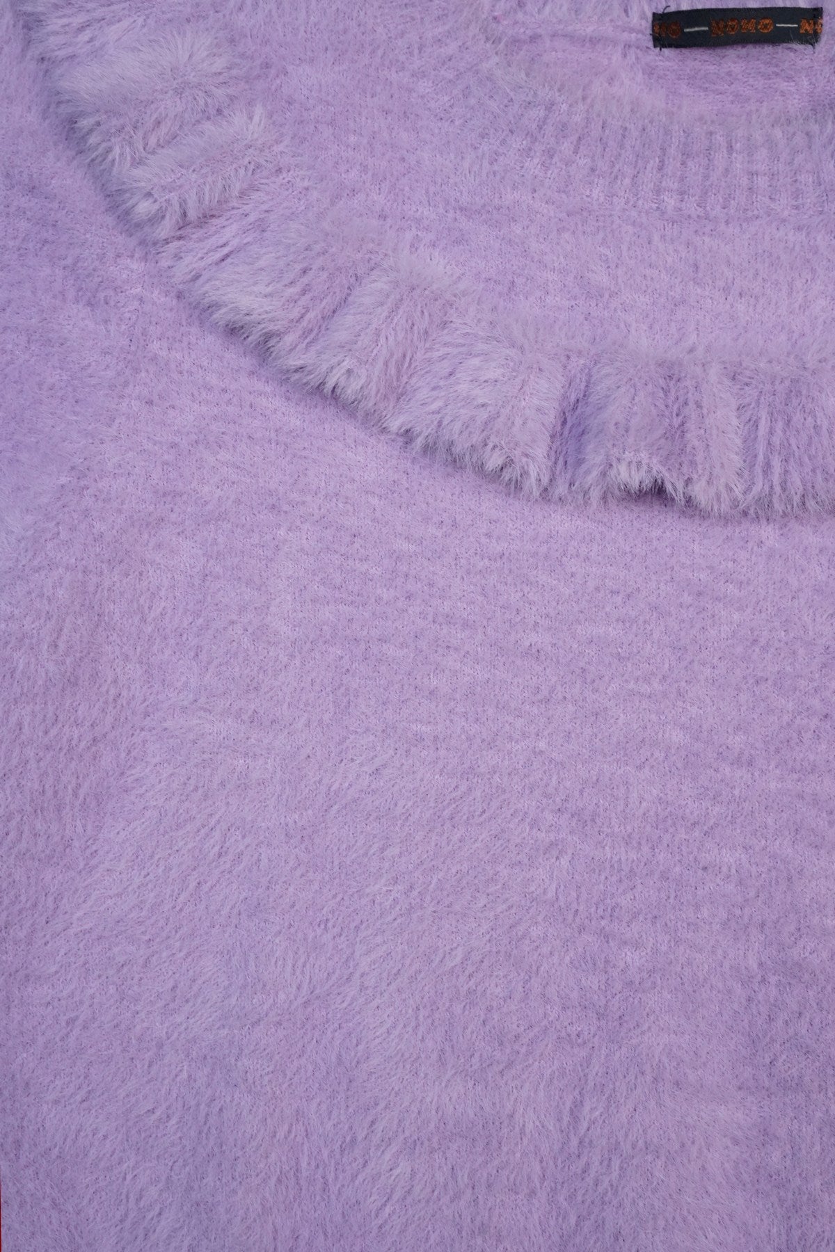 || NONO || Fluffy trui met ruffle