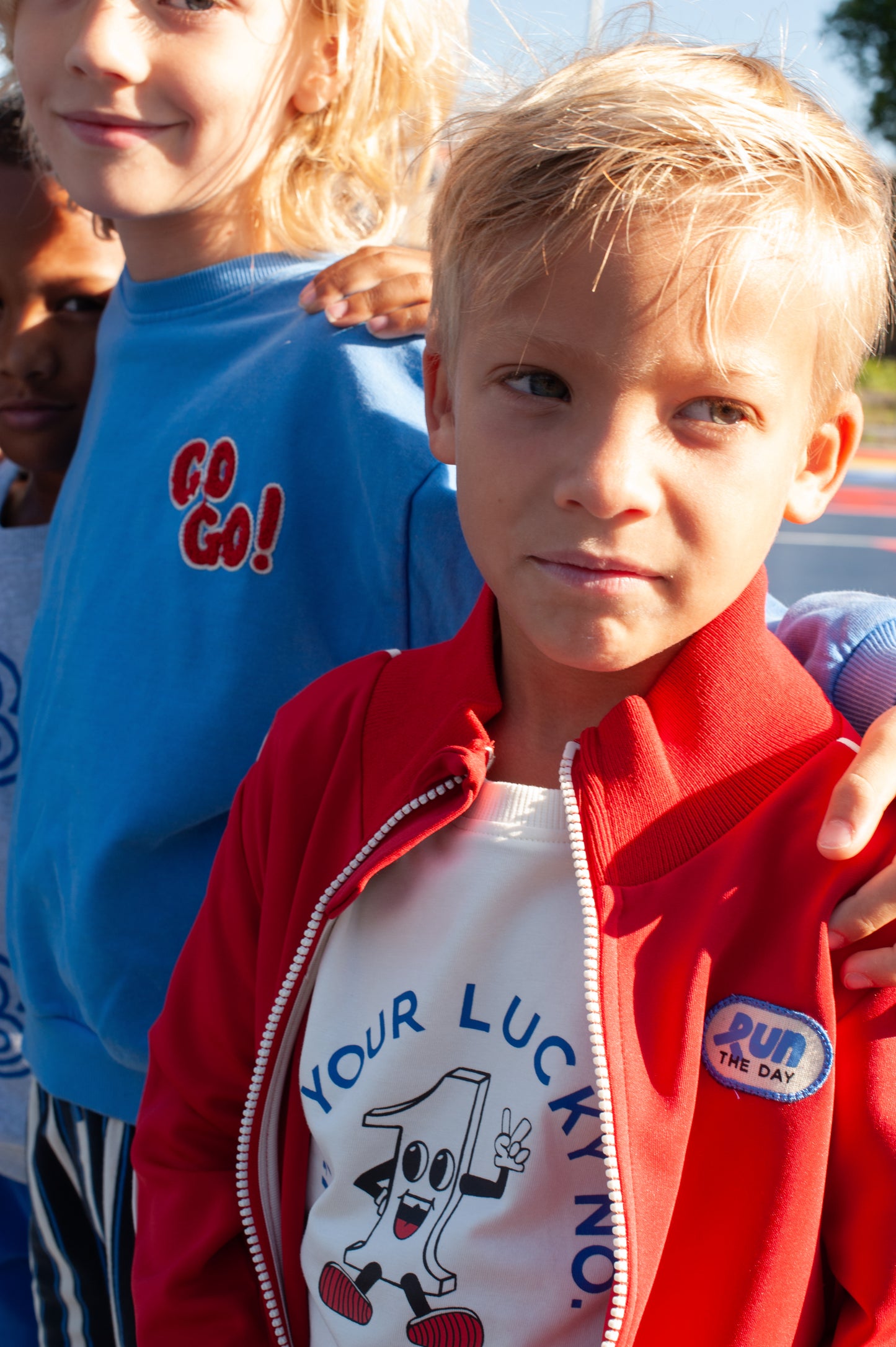 || Sturdy || T-shirt ‘lucky nr. one’ - Run the Day