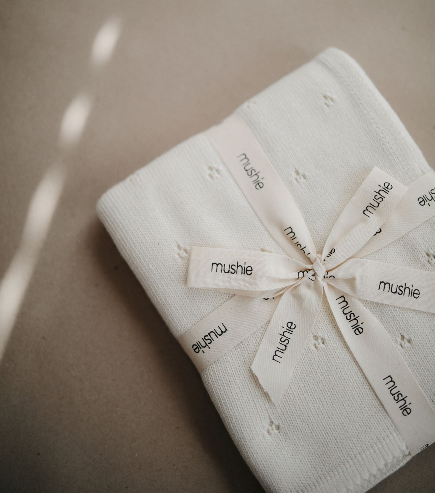 Mushie Deken Dots - Off White Melange