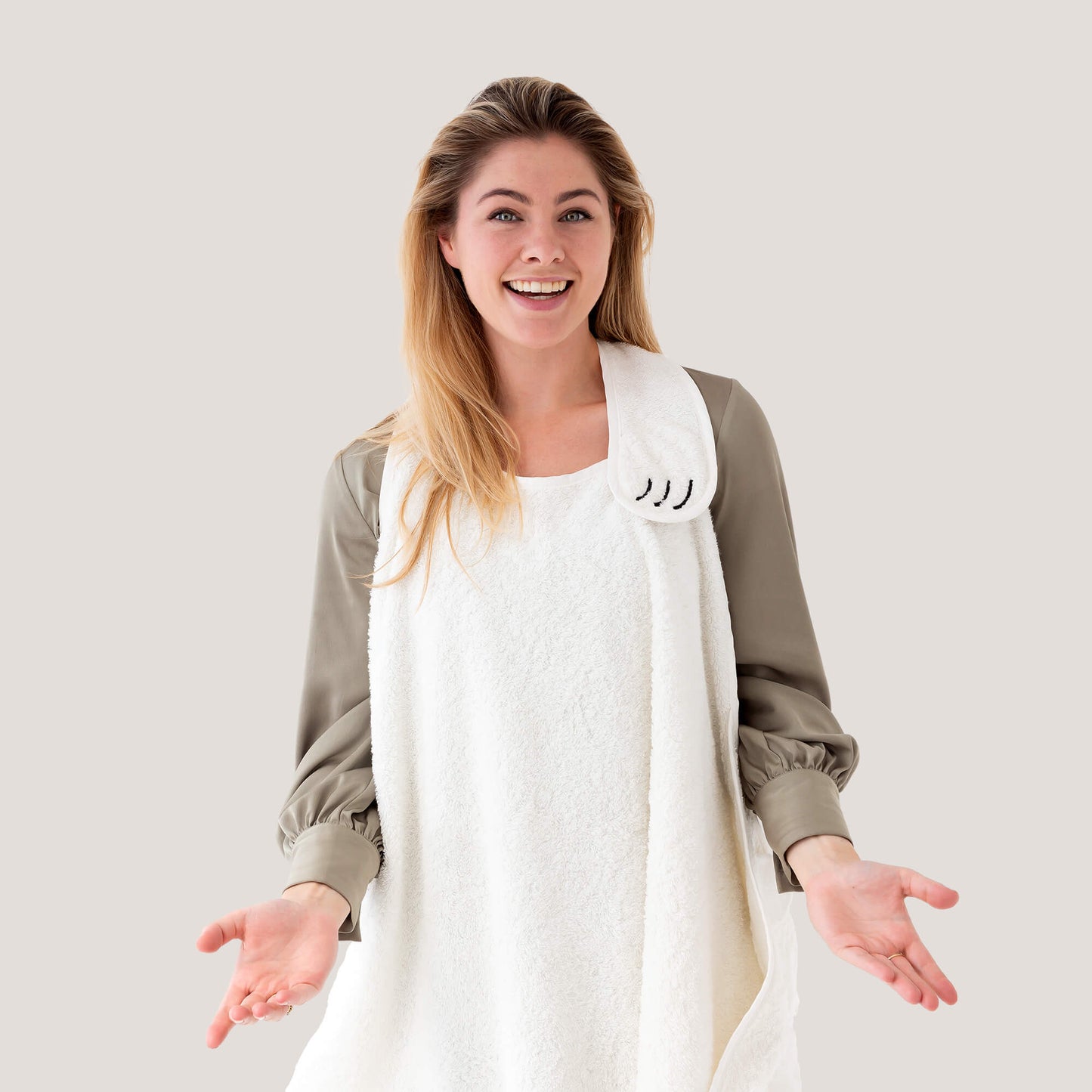 || Nifty || Handsfree Badcape - White