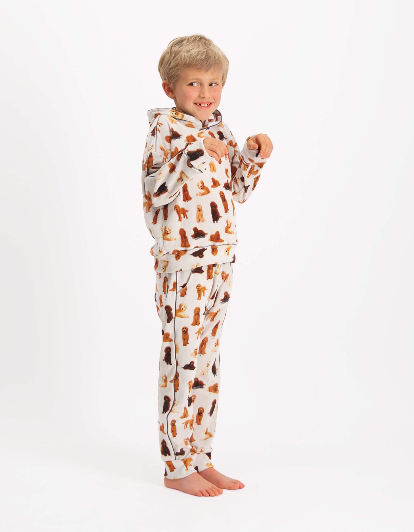 || Claesen’s || Lounge set velours met honden