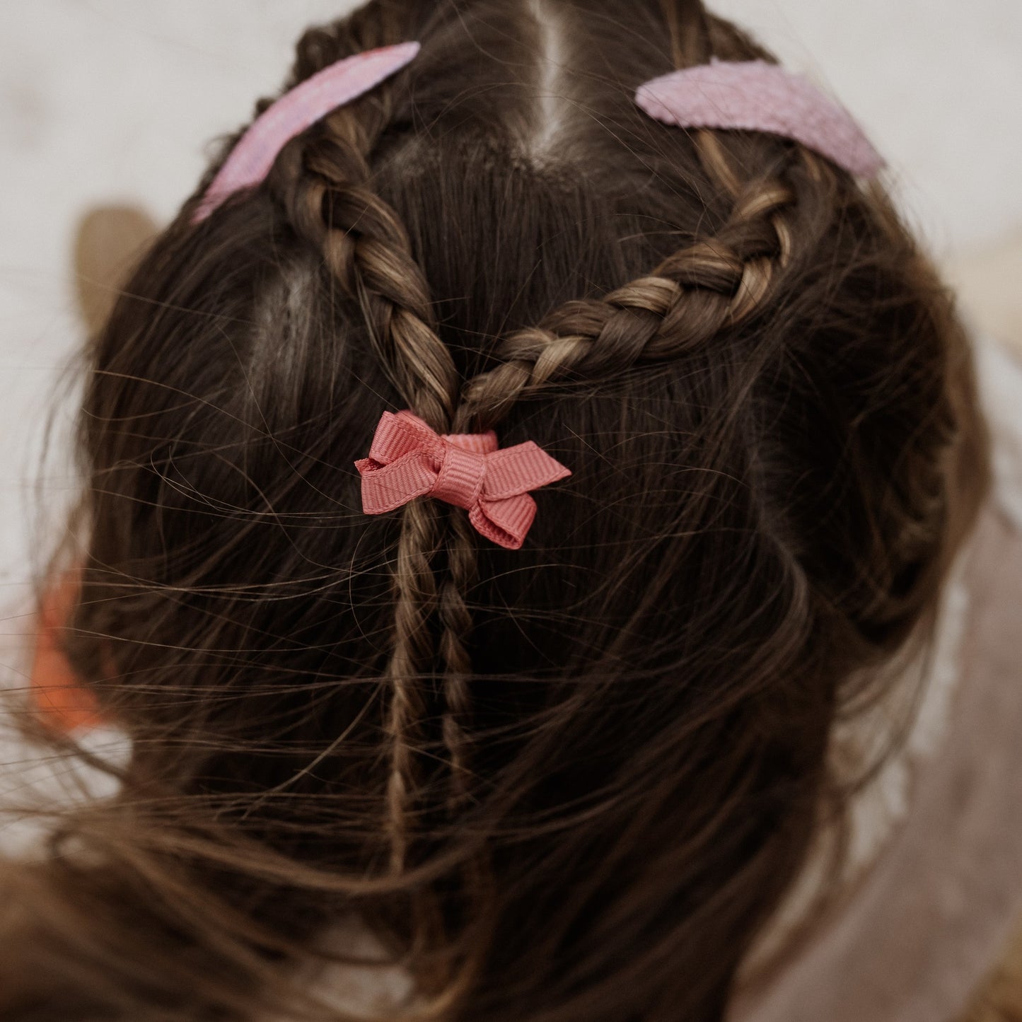 || Your Little Miss || Baby haarelastiek met strik - Fabulous Fresco