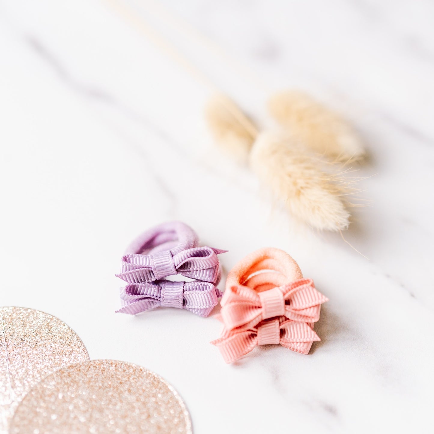 || Your Little Miss || Baby haarelastiek met strik - Fabulous Fresco