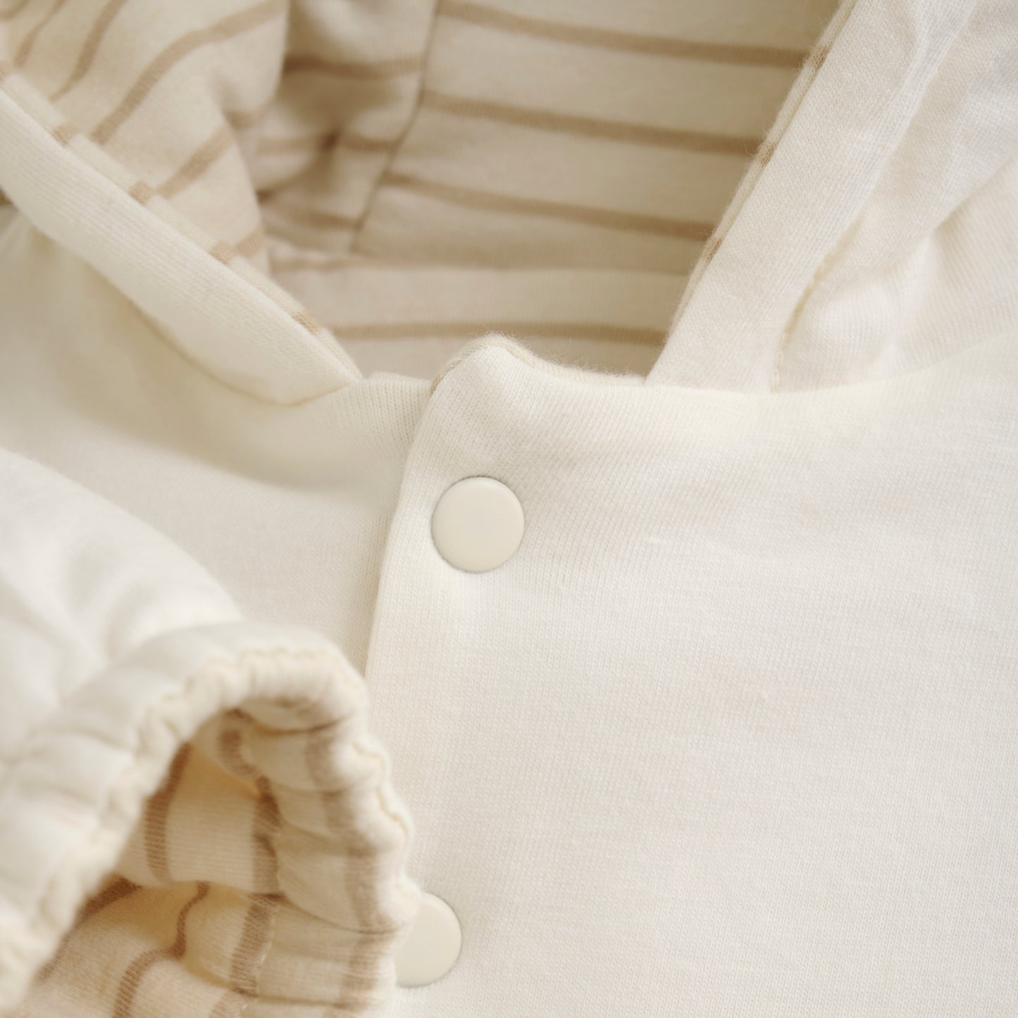 || Noppies || Reversible vest met streepjes