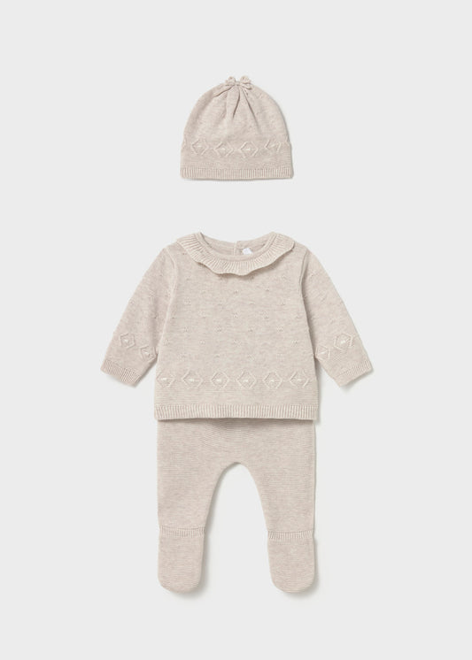 || Mayoral || Gebreide newborn set met mutsje