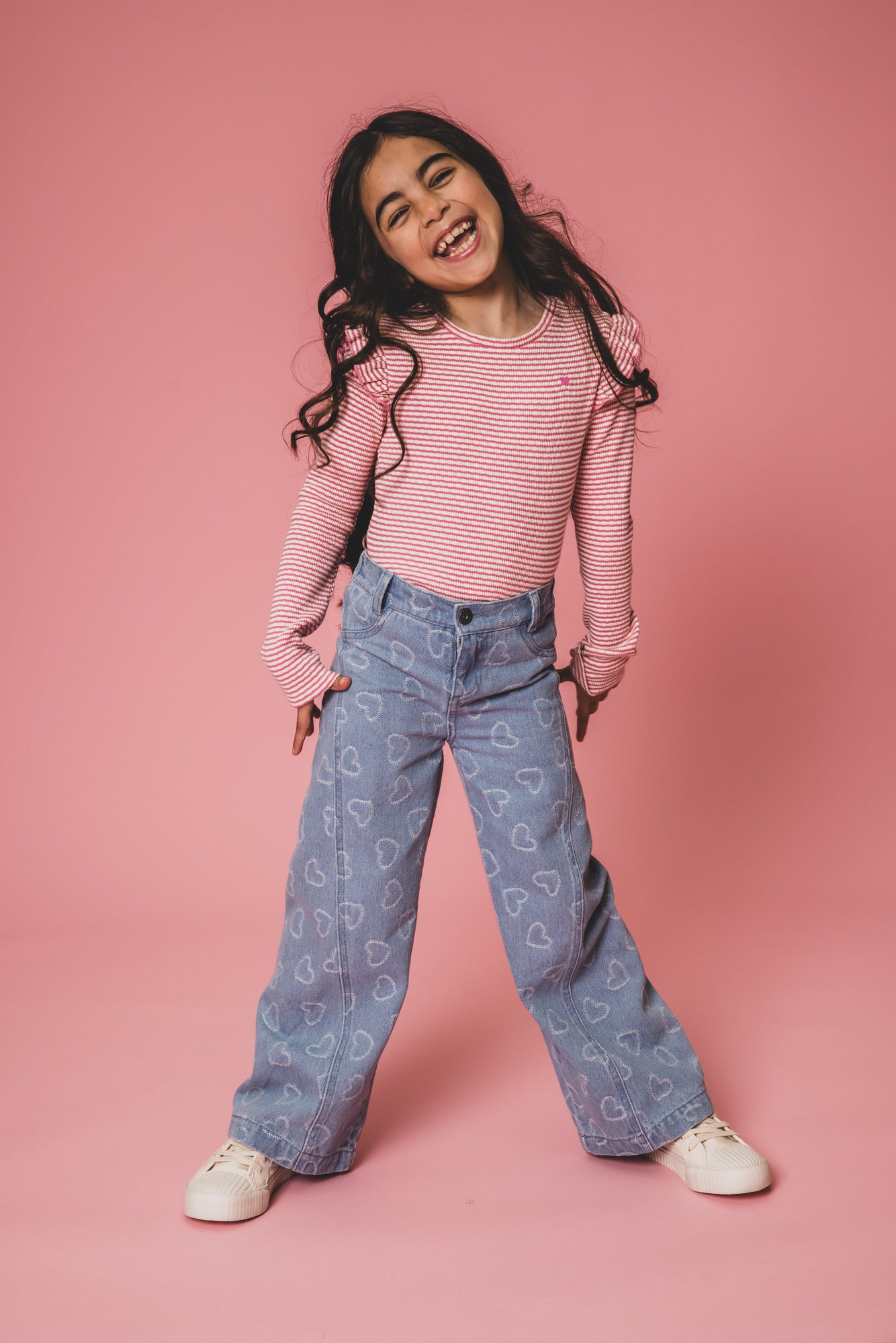 || LOOXS || Jeans met hartjes - wide leg
