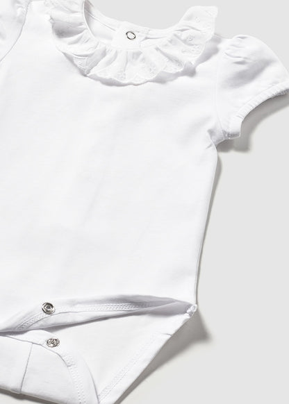 || Mayoral || Romper met broderie kraagje en korte mouw