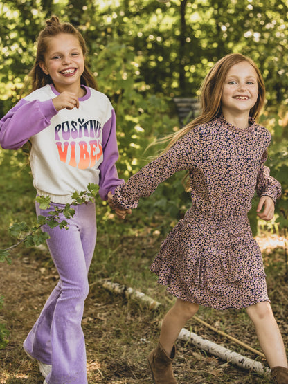 || LOOXS || Sweater ‘Positive Vibes’