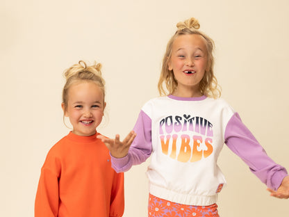 || LOOXS || Sweater ‘Positive Vibes’