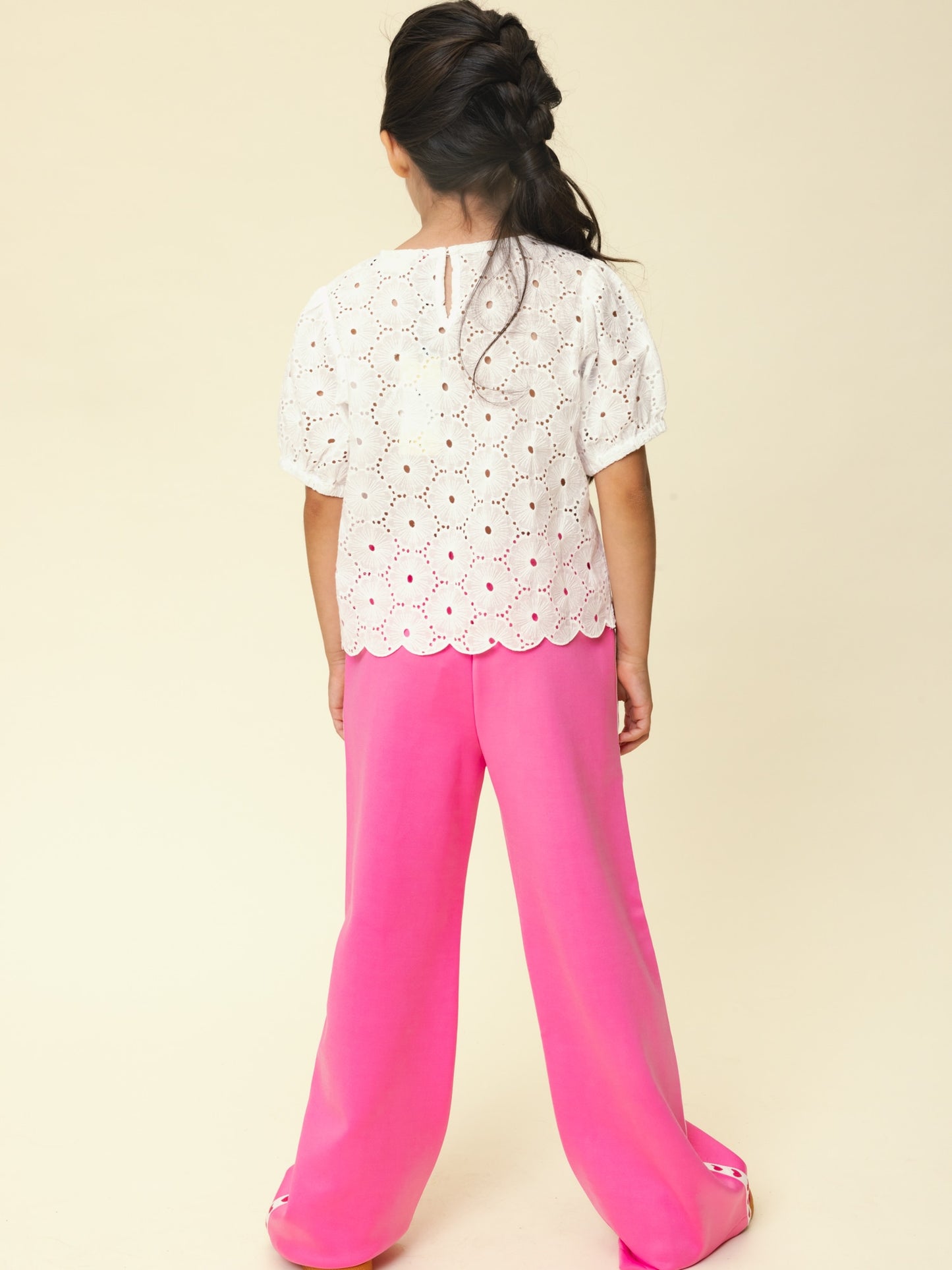 || LOOXS || Broderie blouse met strikjes