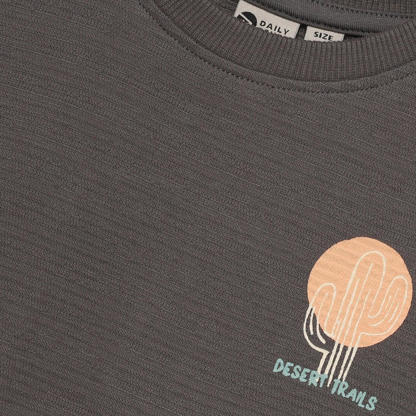 || Daily7 || T-shirt met structuur en backprint