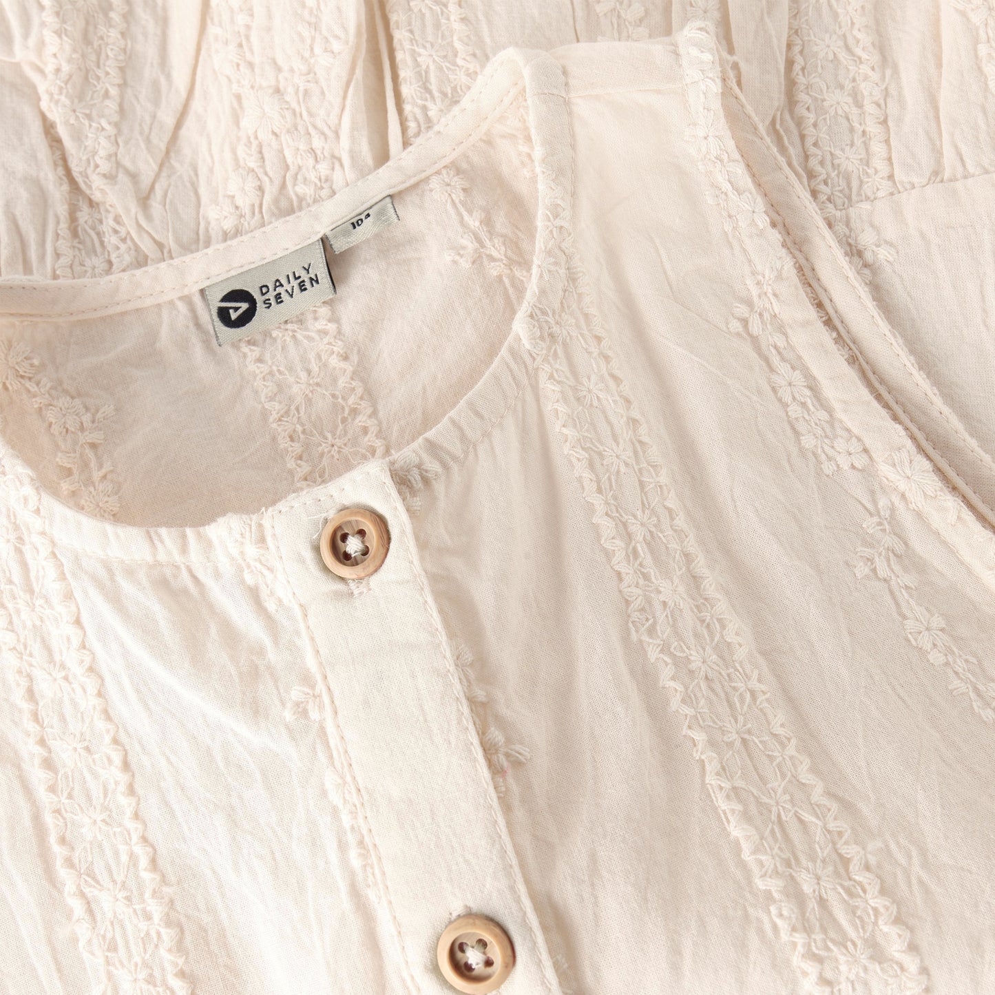 || Daily7 || Katoenen top met broderie