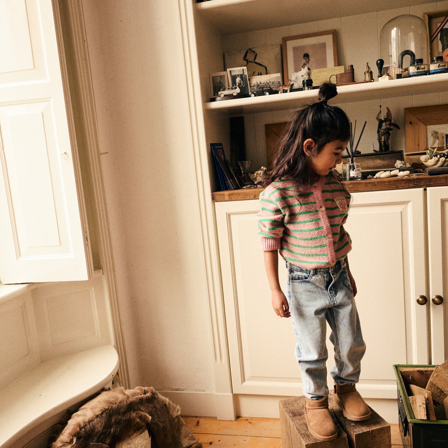 || Daily7 || Jeans met geborduurde harten - Mom Fit