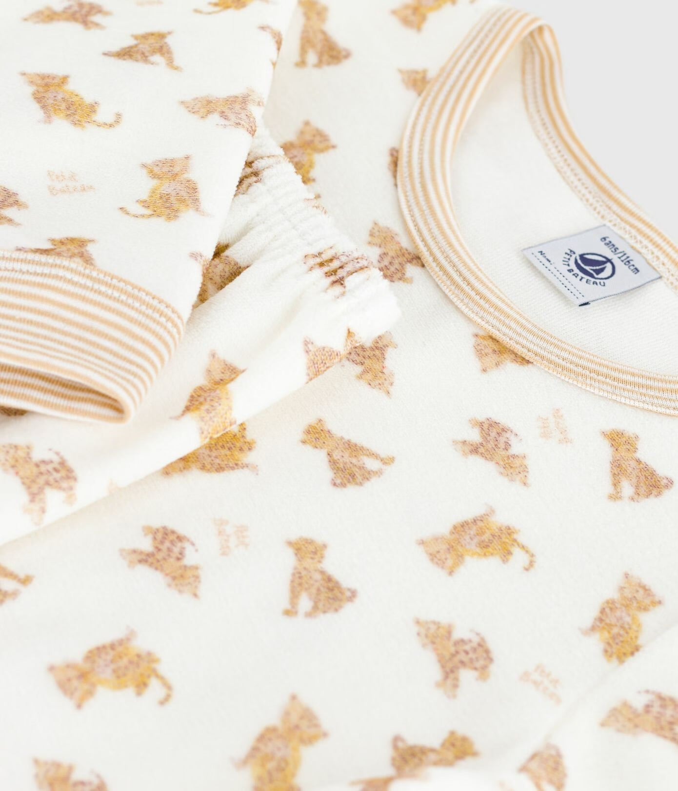 || Petit Bateau || Fluwelen pyjama met panter