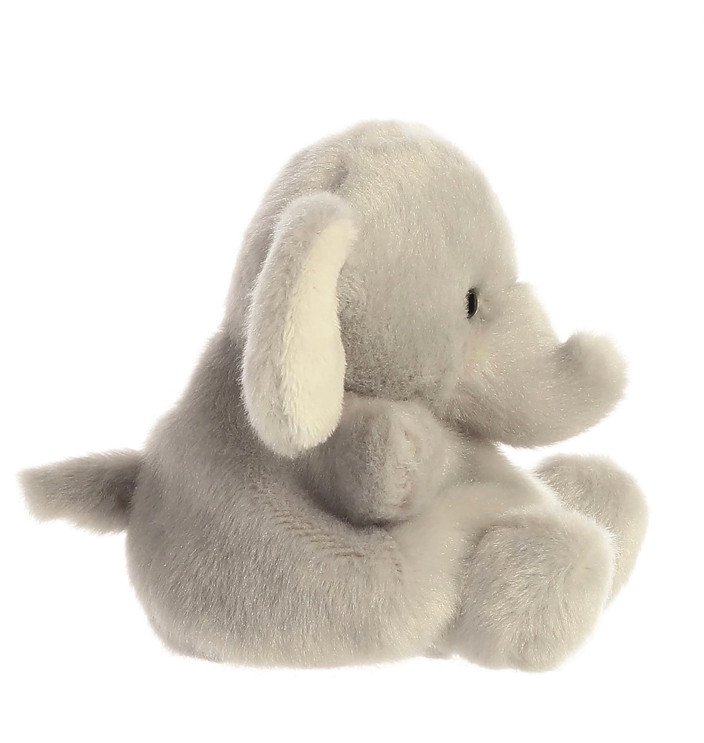 || Palm Pals || Olifant