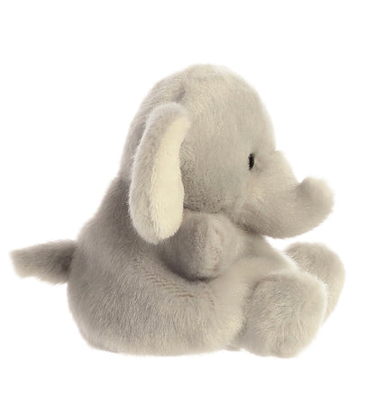 || Palm Pals || Olifant
