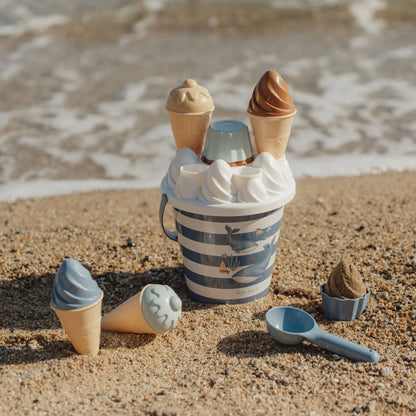 || Little Dutch || Strandweg ijsjes - Ocean World