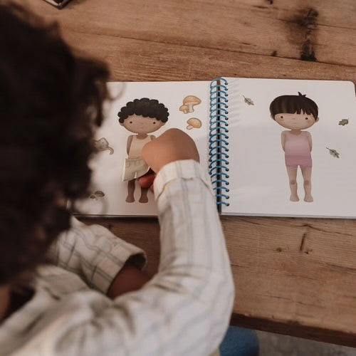 || Little Dutch || Aankleed- en stickerboek - Forest Friends