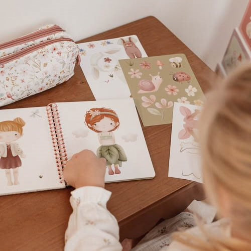 || Little Dutch || Aankleed- en stickerboek - Fairy Garden