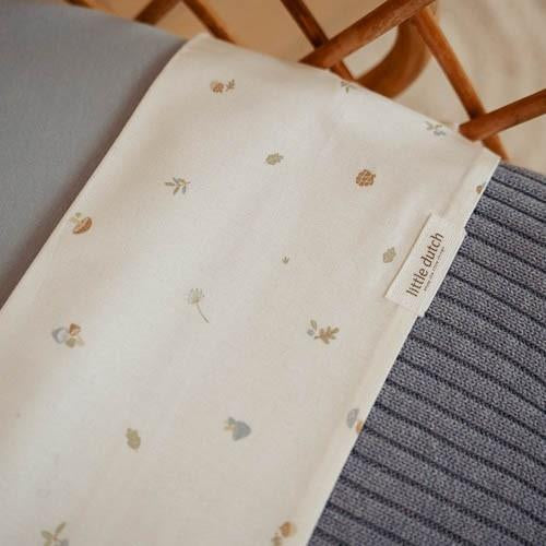 || Little Dutch || Wiegdeken gebreid - Pure Denim Blue