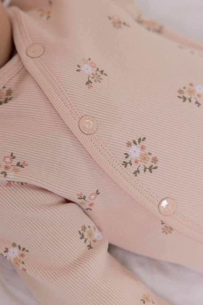 || Feetje || Basis boxpak met bloemen - Roze
