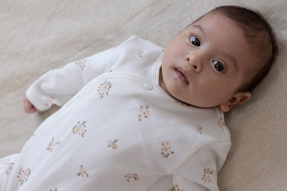 || Feetje || Basis boxpak met bloemen - Wit