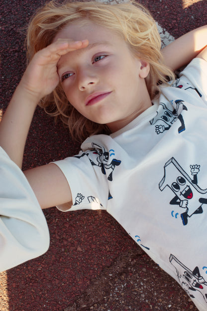 || Sturdy || T-shirt ‘one’ - Run the Day