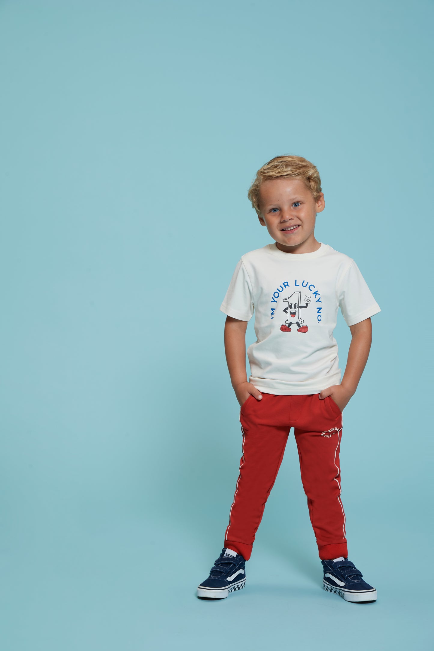 || Sturdy || T-shirt ‘lucky nr. one’ - Run the Day