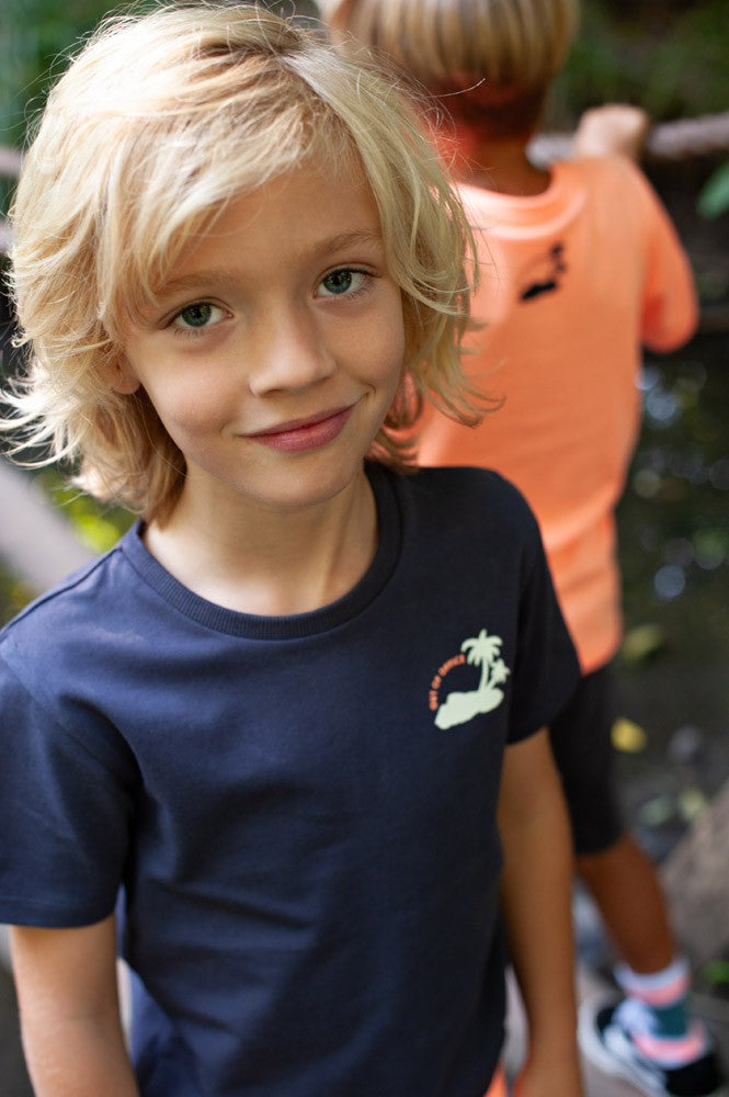 || Sturdy || T-shirt met backprint - Lagoon Legends
