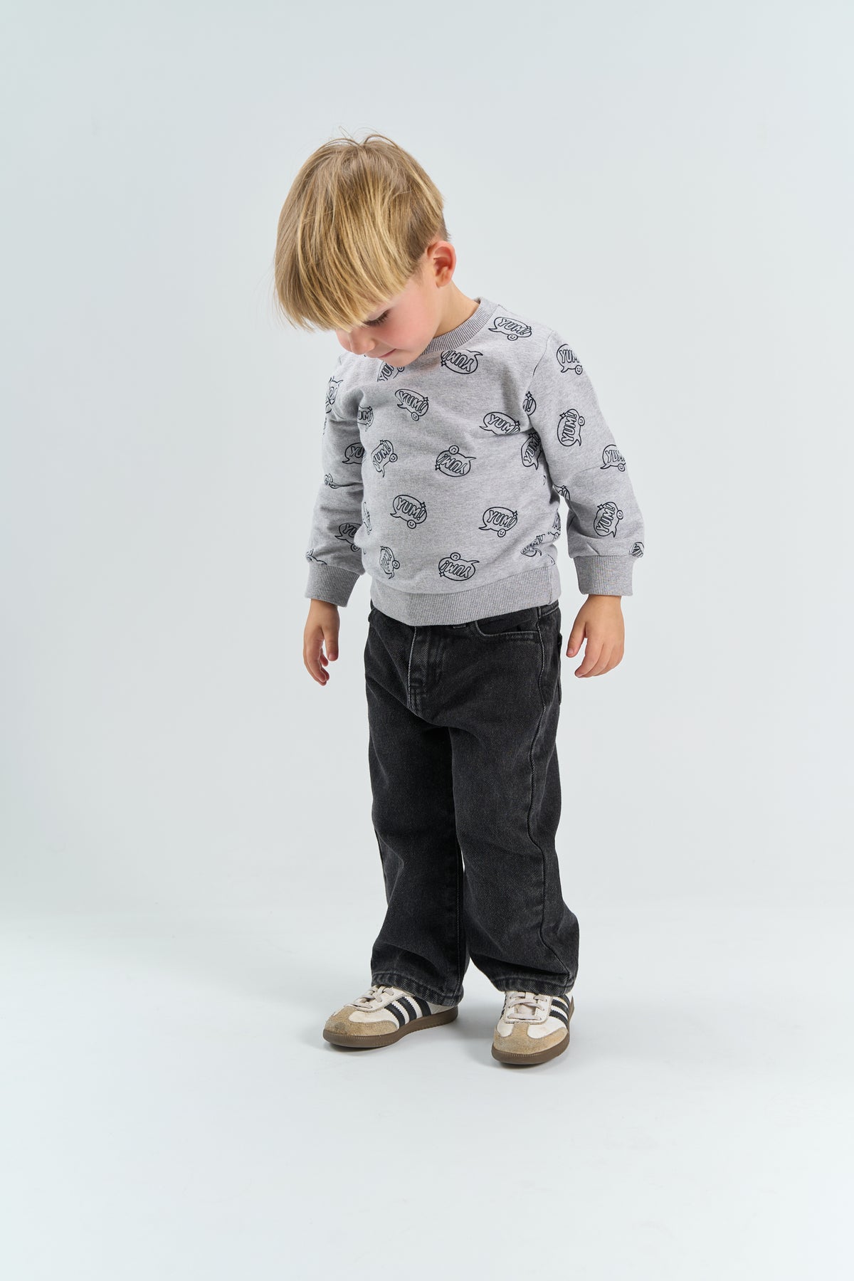 || The New || Sweater met print ‘YUM’ - Siblings